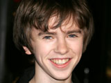 160x120 - Freddie Highmore  