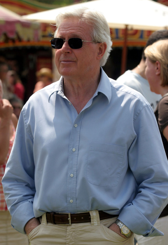 Michael Aspel in sunglasses