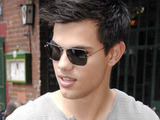 Taylor Lautner leaving Zillemarkt at Savignyplatz in Charlottenburg, a restaurant in Berlin