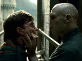 Harry Potter dan Voldermort Tuhan dari Harry Potter Dan Relikui Kematian