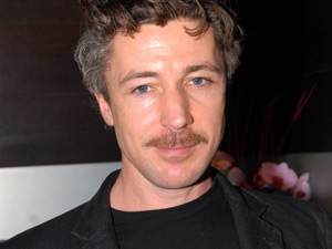 aidan gillen wife