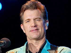 Chris Isaak