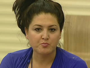 Nadia Almada