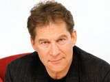 Simon MacCorkindale