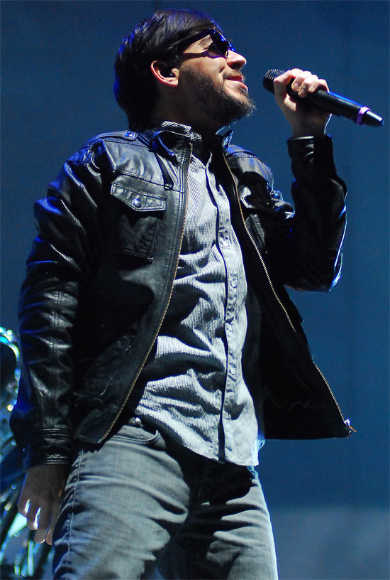 mike shinoda 2011. Mike Shinoda of Linkin Park