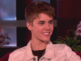 Justin Bieber shows his new hair style on 'Ellen'