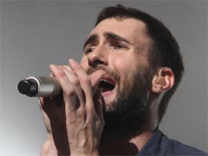 Adam Levine of Maroon 5 performs live with the band in Amsterdam, Holland