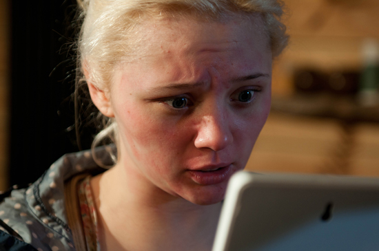 Hollyoaks: 3033: 2011-03-09
