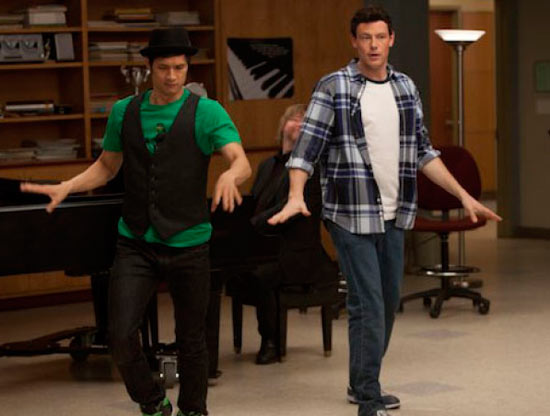 Glee S02E18: Born This Way