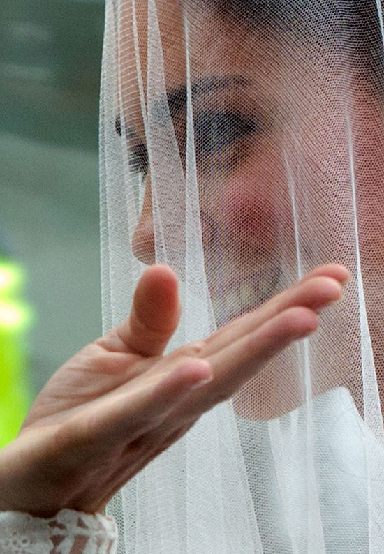 Kate Middleton waves