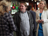 Ian parades his new girlfriend Jeanette around the square and they head into the Vic where Jane is working.