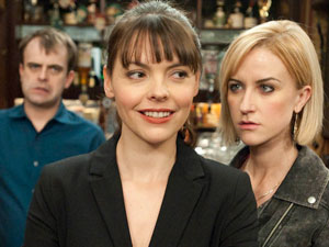 Tracy wants Steve to go to Amy's parents evening instead of a night out with Becky