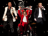 Glee S02E20: Puck, Artie and Sam perform