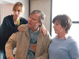 Roy and Hayley try to get Becky back.