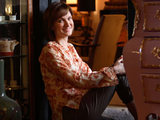Fiona Bruce hosts Antiques Roadshow