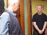 Eddie encourages Craig to talk about the family