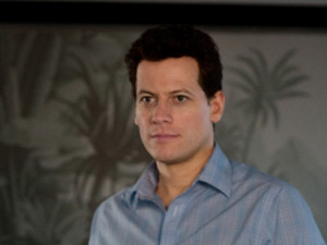 Ioan Gruffudd as Andrew Martin on Ringer