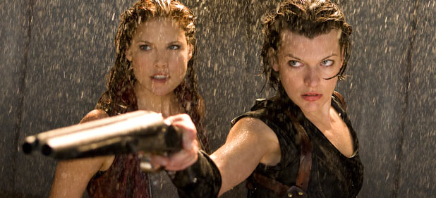 Milla Jovovich and Ali Larter in Resident Evil: Afterlife