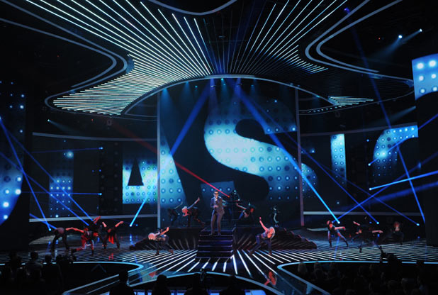 Outasight performs