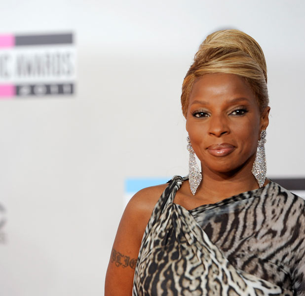 AMAs 2011 Arrivals: Mary J. Blige