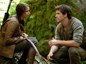 Jennifer Lawrence and Liam Hemsworth in 'The Hunger Games'