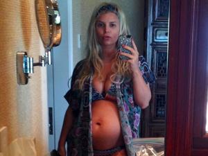 Jessica Simpson in the early stages of her pregnancy
