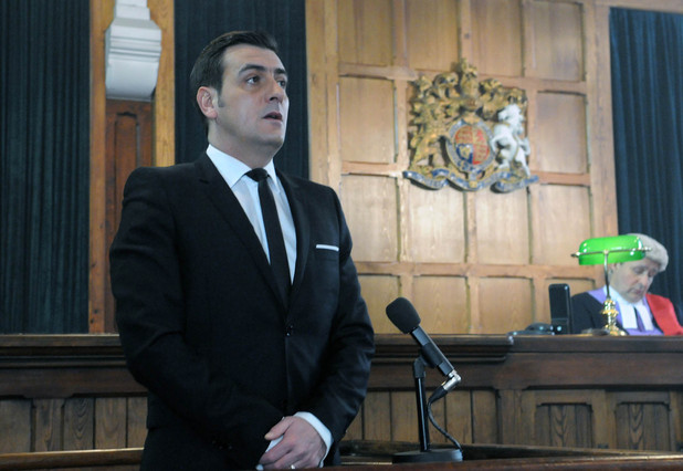 Drama at Frank Foster's (Andrew Lancel) trial