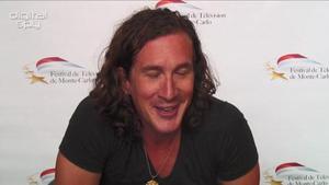 Ian Brennan on Anne Hathaway and 'Glee' guest stars