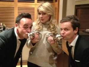 Holly Willoughby, Ant, Dec, NTAs, twitter