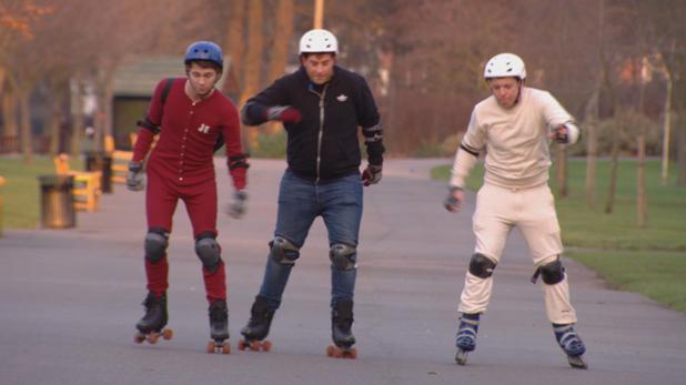 Joey, Diags and Arg go rollerblading