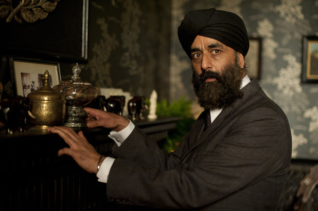 Upstairs Downstairs S01E01