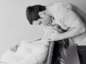 Hilary Duff baby bump picture