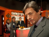 Audrey insists that Gail gives Lewis a break after he does a good job at the Bistro