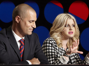 ANTM British Invasion Episode 1: Guest judge Kelly Osbourne with Nigel Barker