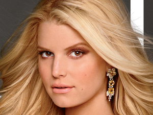 Elle, Jessica Simpson