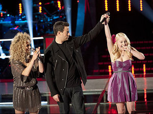The Voice - Battle Round - RaeLynn wins
