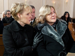Its the day of Frank's funeral and Carla insists on attending to see his body gone once and for all. Michelle accompanies her to the funeral where Sally is sat by Anne's side