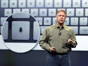 Apple's senior vice president of Worldwide Marketing Phil Schiller discuss features of the new iPad