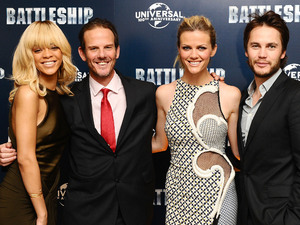 Rihanna, Taylor Kitsch, Brooklyn Decker, Peter Berg