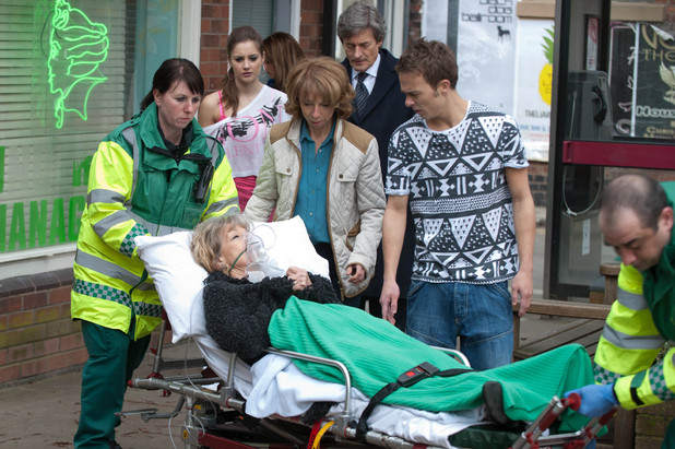 Coronation Street Ep. 7851, 23-04-12