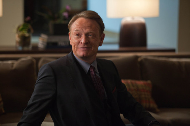 Jones (guest star Jared Harris)