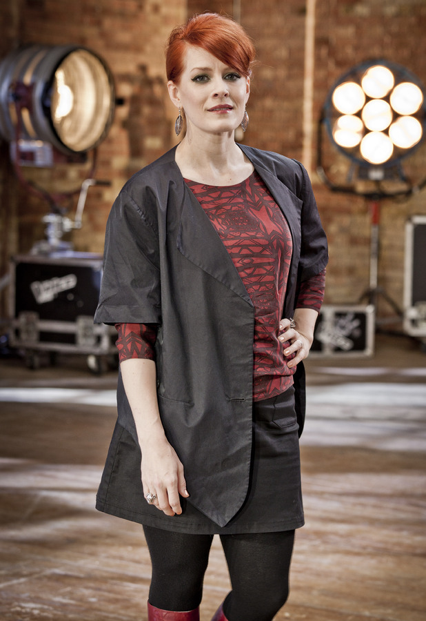 Ana Matronic acts as Jessie J's guest mentor.