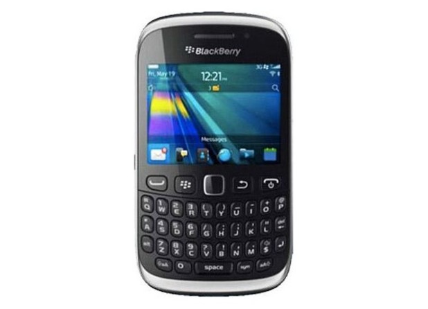 tech_blackberry_curve_9320.jpg