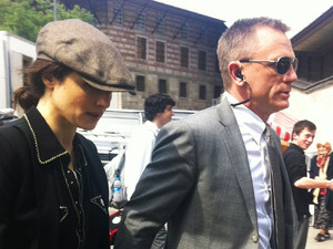 Daniel Craig and wife Rachel Weisz
out and about in Istanbul