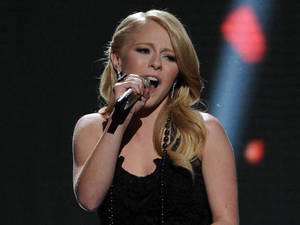 American Idol season 11 top 5 - Hollie Cavanagh