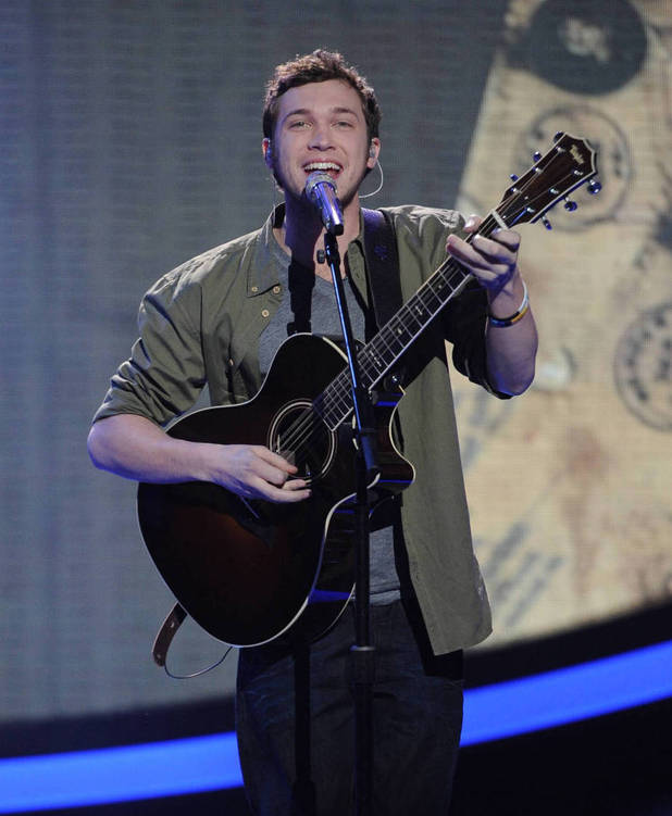 'American Idol': Season 11's Top 5 - Phillip Phillips performs