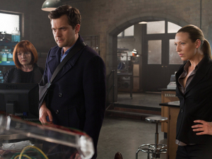 Fringe S04E22: 'Brave New World - Part 2'