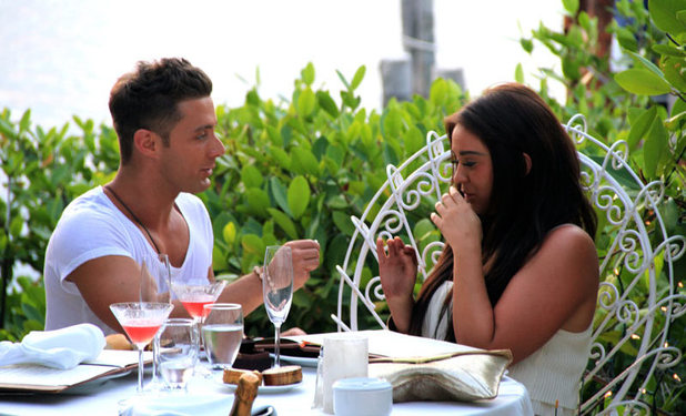 Geordie Shore: Ricci proposes to Vicky
