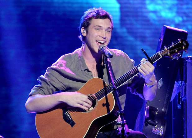 American Idol semi-final: Phillip Phillips performs