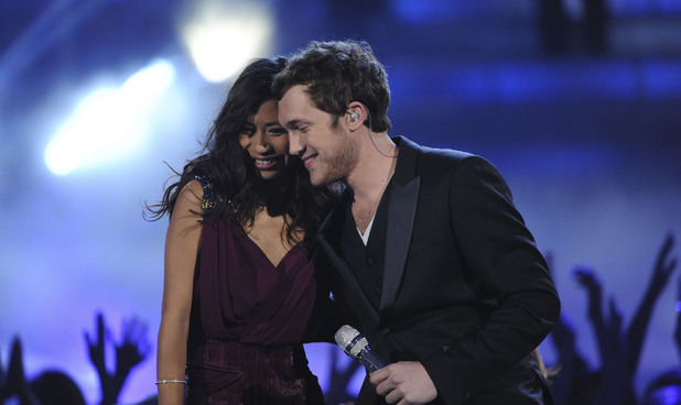 'American Idol': Jessica Sanchez and Phillip Phillips hug one another at the end of their last duet
